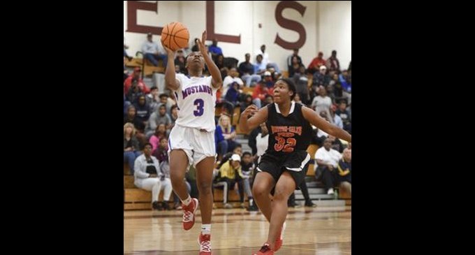 Cannon wins MVP of Champion Bracket in Mary Garber  Holiday Classic