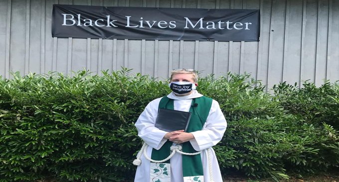 Local church raises Black Lives Matter banner