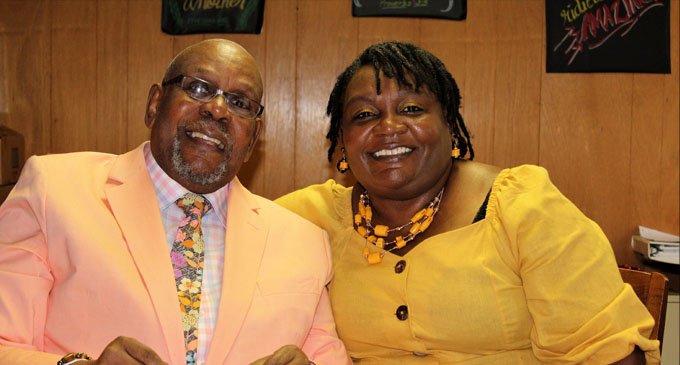 After 36 years, local pastor hangs up his robe