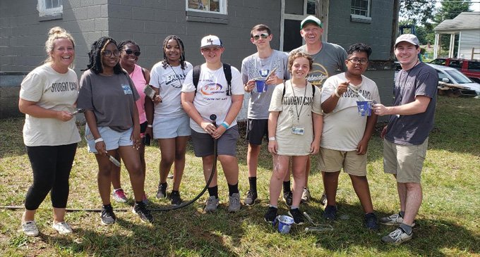 Love Out Loud summer campers renovate homes for vets