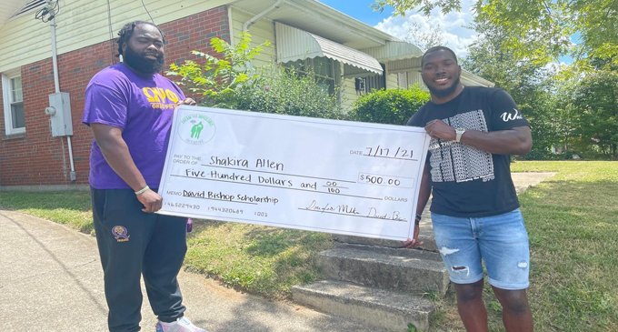 Local educator gives financial assistance to graduating seniors