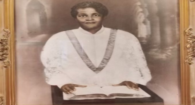 Alpha and Omega Church of Faith offers tribute to the founder during regional conference