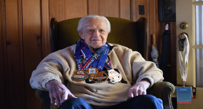 Meals-on-Wheels helps local golfer break 100 … years!