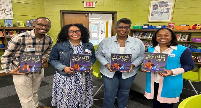 Local Jack and Jill Chapter donates books to Kimberley Park Elementary