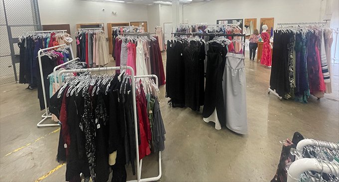 WS/FCS opens ‘Prom Shop’ for local students